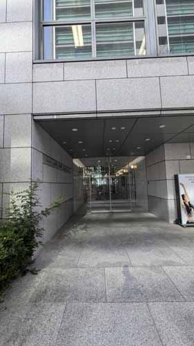 栄プラザビル エントランス2