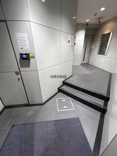 丸の内桜通ビル エントランス1