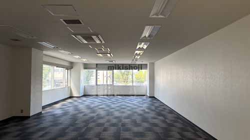 浜松市全域の浜松城公園南ビル 貸室内1