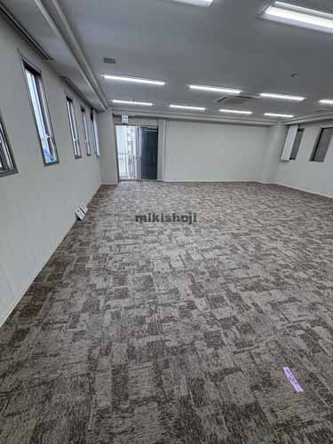 ＴＨＥ･ＳＱＵＡＲＥ（ｻﾞ･ｽｸｴｱ） 貸室内1