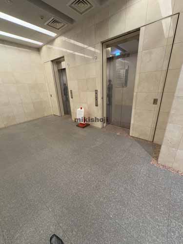 アクアタウン納屋橋オフィスビルディング エレベーターホール1