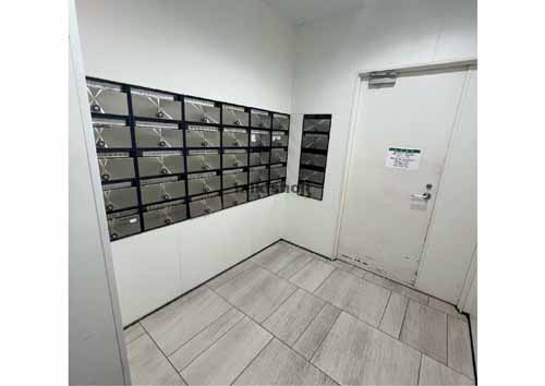 ラウンドテラス伏見 エントランス3