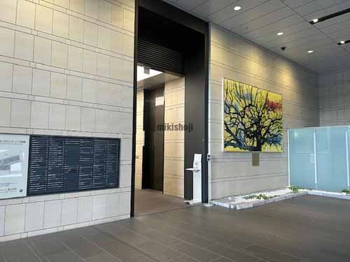 名駅南・平池町の名古屋三井ビルディング新館 エントランス2