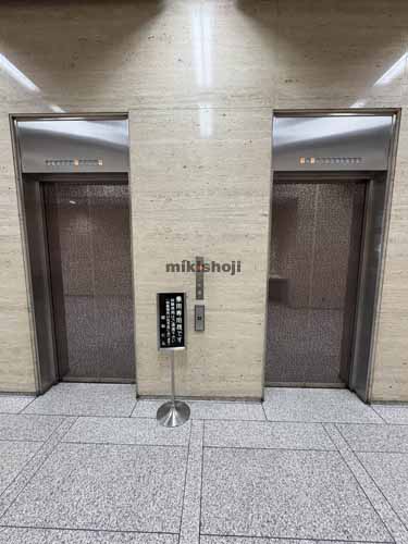 松本市全域の昭和ビル（松本駅前） エレベーターホール1