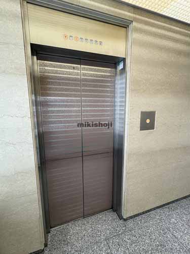 松本市全域の昭和センタービル エレベーターホール1