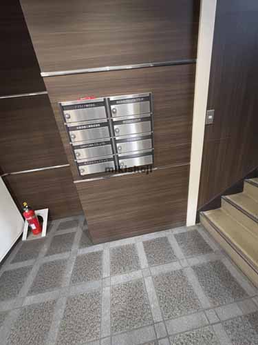 第７猪村ビル エントランス1