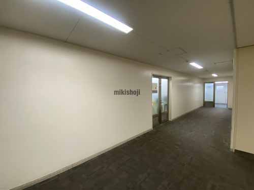 関電不動産西梅田ビル エレベーターホール1