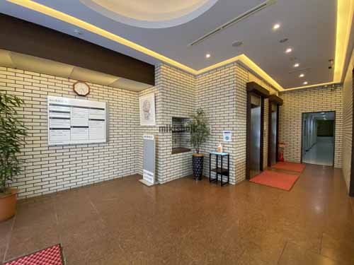 梅田清和ビル エントランス3