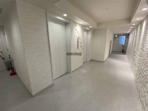 梅田ステートビル エレベーターホール2