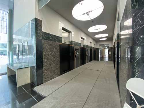 中津・大淀の梅田スカイビル エントランス1
