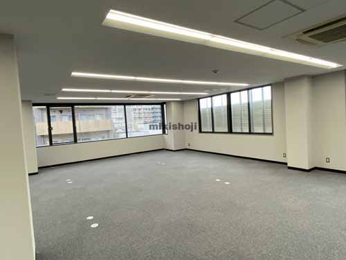 マークベストビル 貸室内4