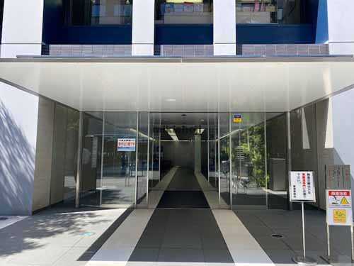 新瓦町ビル エントランス2