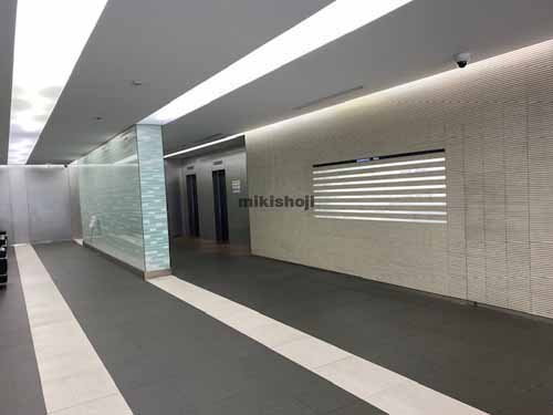 新瓦町ビル エントランス4