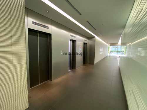 新瓦町ビル エレベーターホール1