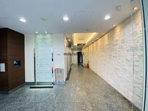 船場グランドビル エントランス4