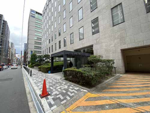 八木ビル エントランス2