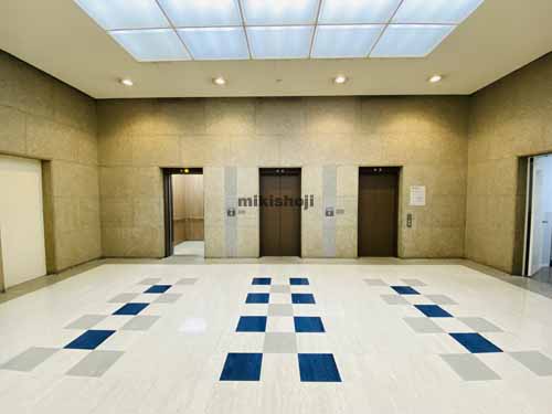 八木ビル エントランス9