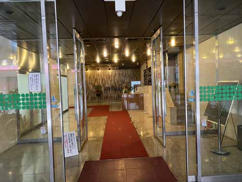 北久宝寺町～博労町の本町和光ビル エントランス5