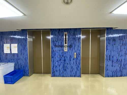 北久宝寺町～博労町の本町和光ビル エレベーターホール5