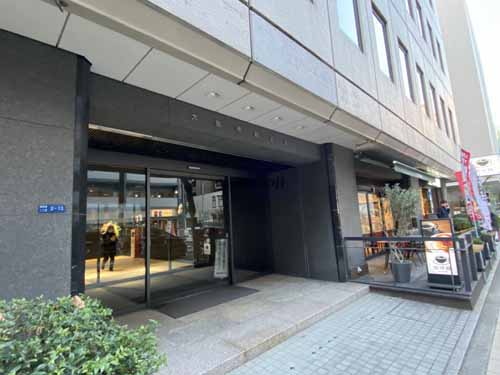 北久宝寺町～博労町の大阪堺筋ビル エントランス2