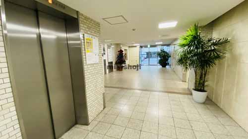 中博ビル エントランス4