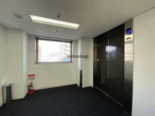 瓦町～久太郎町の野村不動産大阪ビル エレベーターホール4