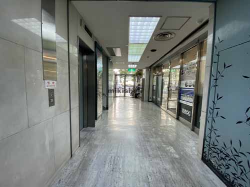 本町サザンビル エントランス1