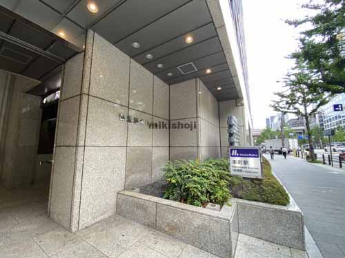 瓦町～久太郎町の御堂筋本町ビル エントランス3