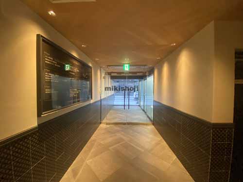 本町コラボビル エントランス4