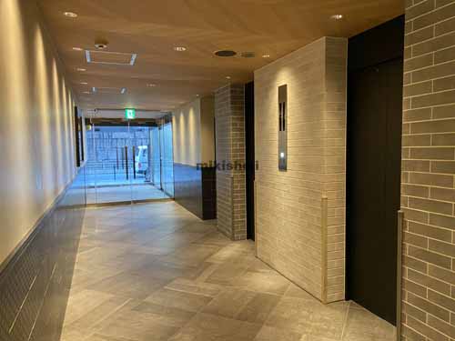 本町コラボビル エントランス5