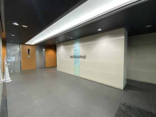 高麗橋ウエストビル エントランス8