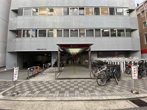 本町南シモジマビル エントランス3