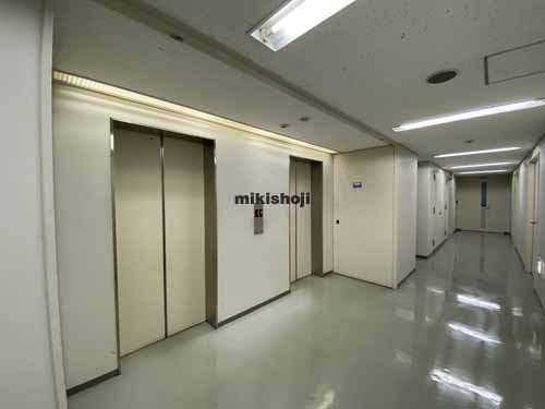 本町南シモジマビル エレベーターホール8