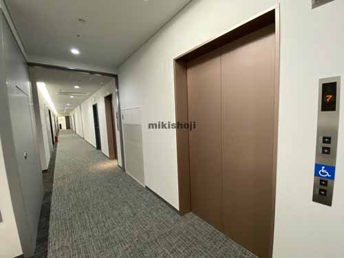 瓦町～久太郎町のＥＤＧＥ本町 エレベーターホール1