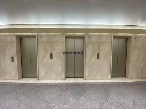 瓦町～久太郎町の野村不動産御堂筋本町ビル エントランス1