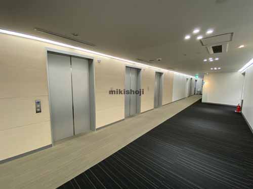 瓦町～久太郎町の野村不動産御堂筋本町ビル エレベーターホール4