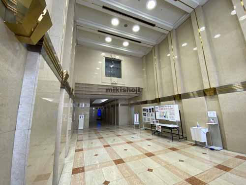 瓦町～久太郎町の堺筋本町センタービル エントランス2