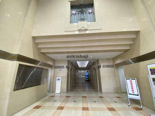 瓦町～久太郎町の堺筋本町センタービル エントランス3