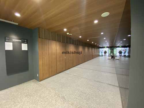 ＬＵＣＩＤ　ＳＱＵＡＲＥ　ＳＥＭＢＡ エントランス2