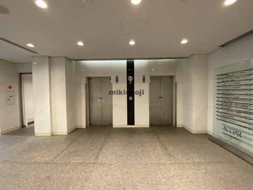 ＮＴＰＲ堺筋本町ビル エントランス2