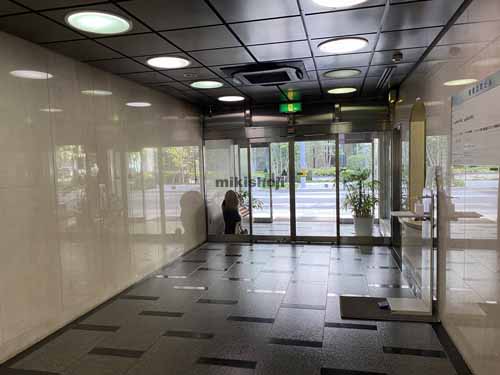 南星瓦町ビル エントランス3