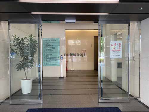 西区他のなにわ筋ＳＩＡビル エントランス4