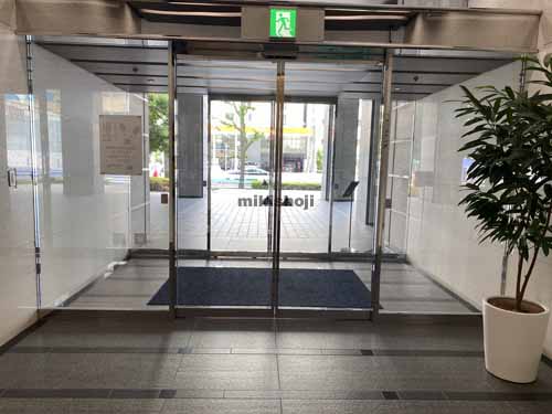 西区他のなにわ筋ＳＩＡビル エントランス7