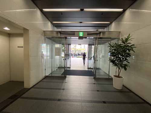 西区他のなにわ筋ＳＩＡビル エントランス8