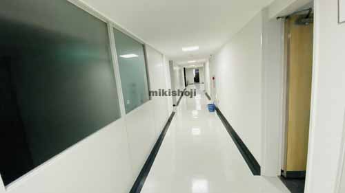 南船場の長堀プラザビル エレベーターホール2