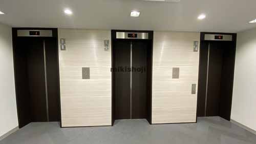 南船場のＯｓａｋａ Ｍｅｔｒｏ心斎橋ビル エレベーターホール3