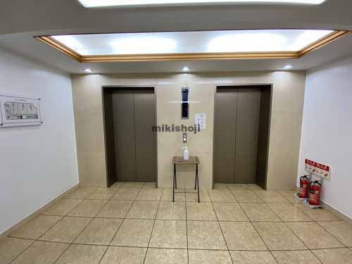ナンバプラザビル エレベーターホール2