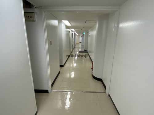 ナンバプラザビル エレベーターホール4