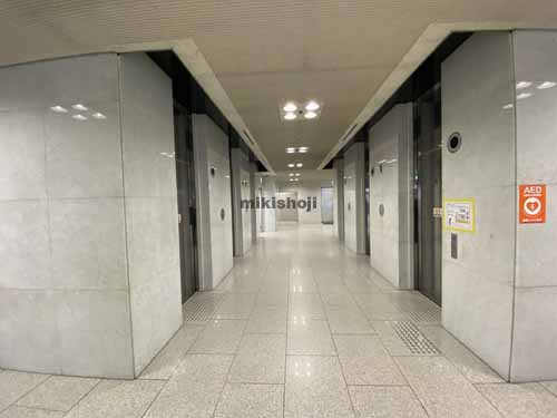 御堂筋グランドビル エントランス3