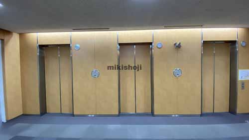 御堂筋グランドビル エレベーターホール4
